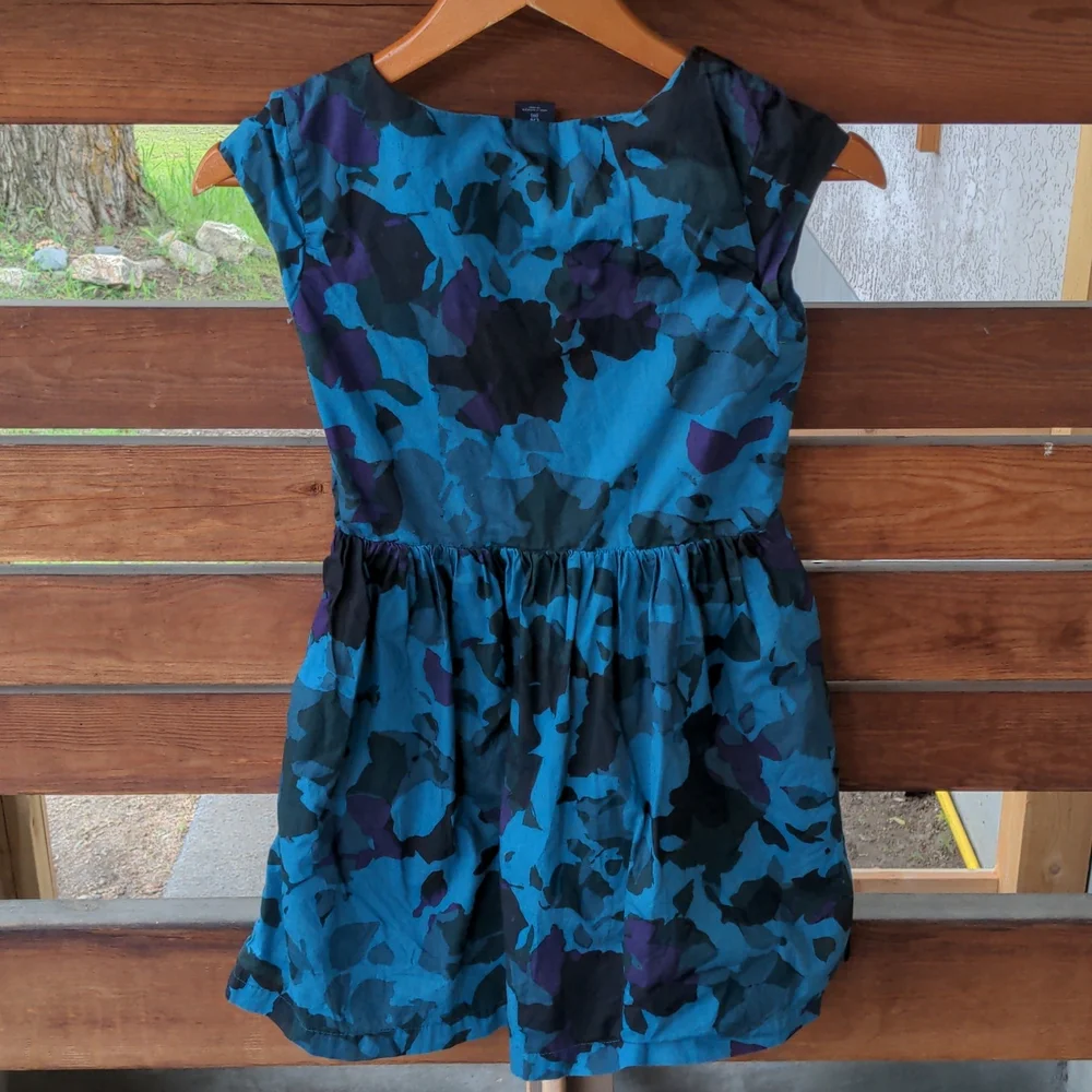 Gap blue floral cotton girls dress 10 - Picture 10 of 11